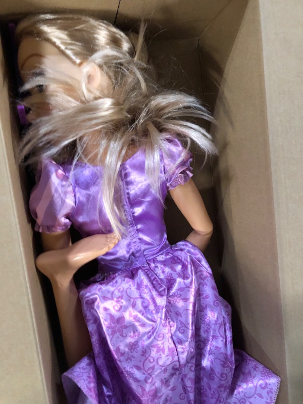 Photo 2 of * broken leg * see images *
Disney Princess Playdate Rapunzel Doll