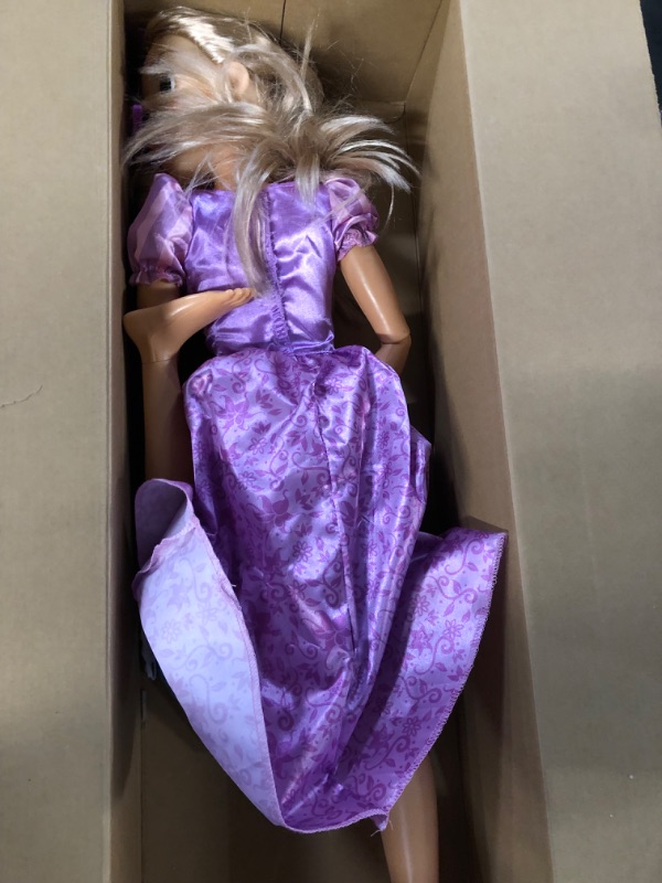 Photo 3 of * broken leg * see images *
Disney Princess Playdate Rapunzel Doll