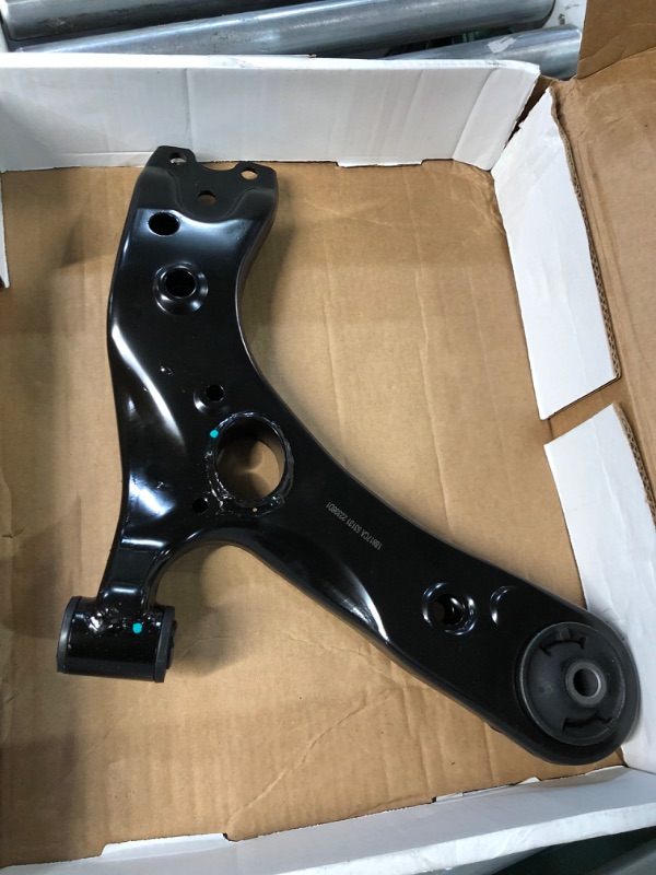 Photo 4 of Dorman 522-362 Front Passenger Side Lower Suspension Control Arm Compatible with Select Lexus/Toyota Models Right Side