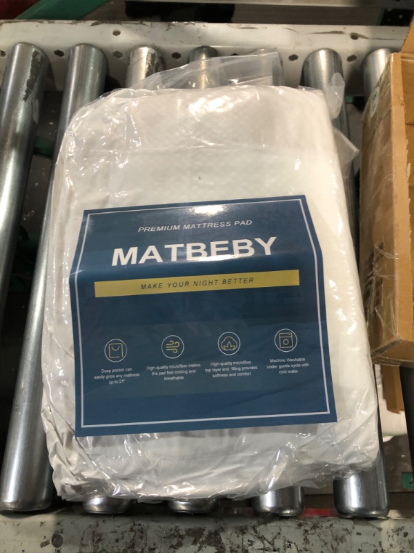 Photo 3 of MATBEBY Bedding Quilted Fitted King Mattress Pad Cooling Breathable Fluffy Soft Mattress Pad Stretches up to 21 Inch Deep, King Size, White, Mattress Topper Mattress Protector White - Checkered King