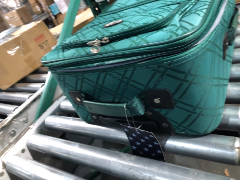 Photo 3 of 20" Green Luggage ONLY**