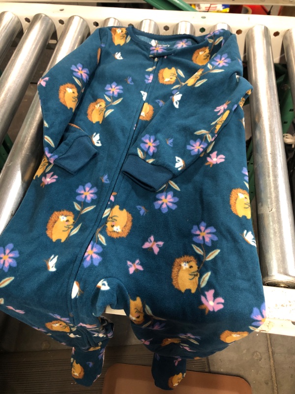 Photo 1 of Carter's pajamas size 4t/4a