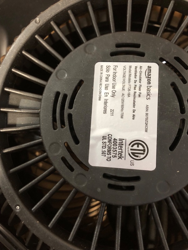 Photo 2 of ***USED - POWERS ON***
Amazon Basics 3 Speed Small Room Air Circulator Fan, 11-Inch