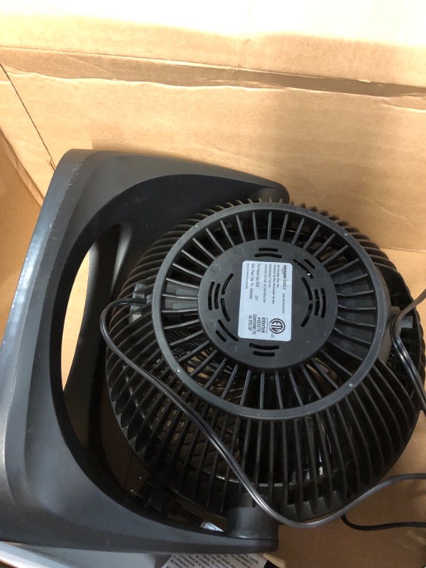Photo 4 of ***USED - POWERS ON***
Amazon Basics 3 Speed Small Room Air Circulator Fan, 11-Inch