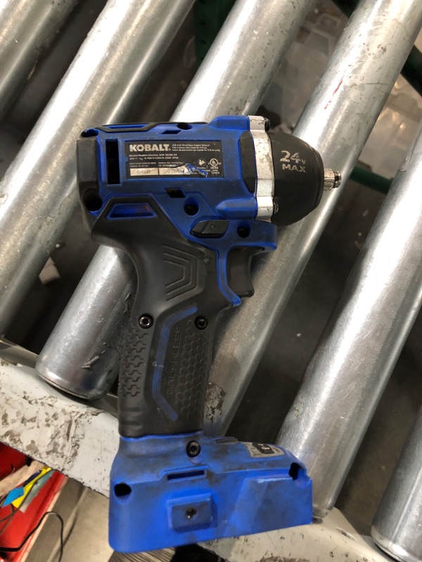 Photo 3 of Kobalt 24-Volt Max-Volt 3/8-in Drive Cordless Impact Wrench (Model #672828)