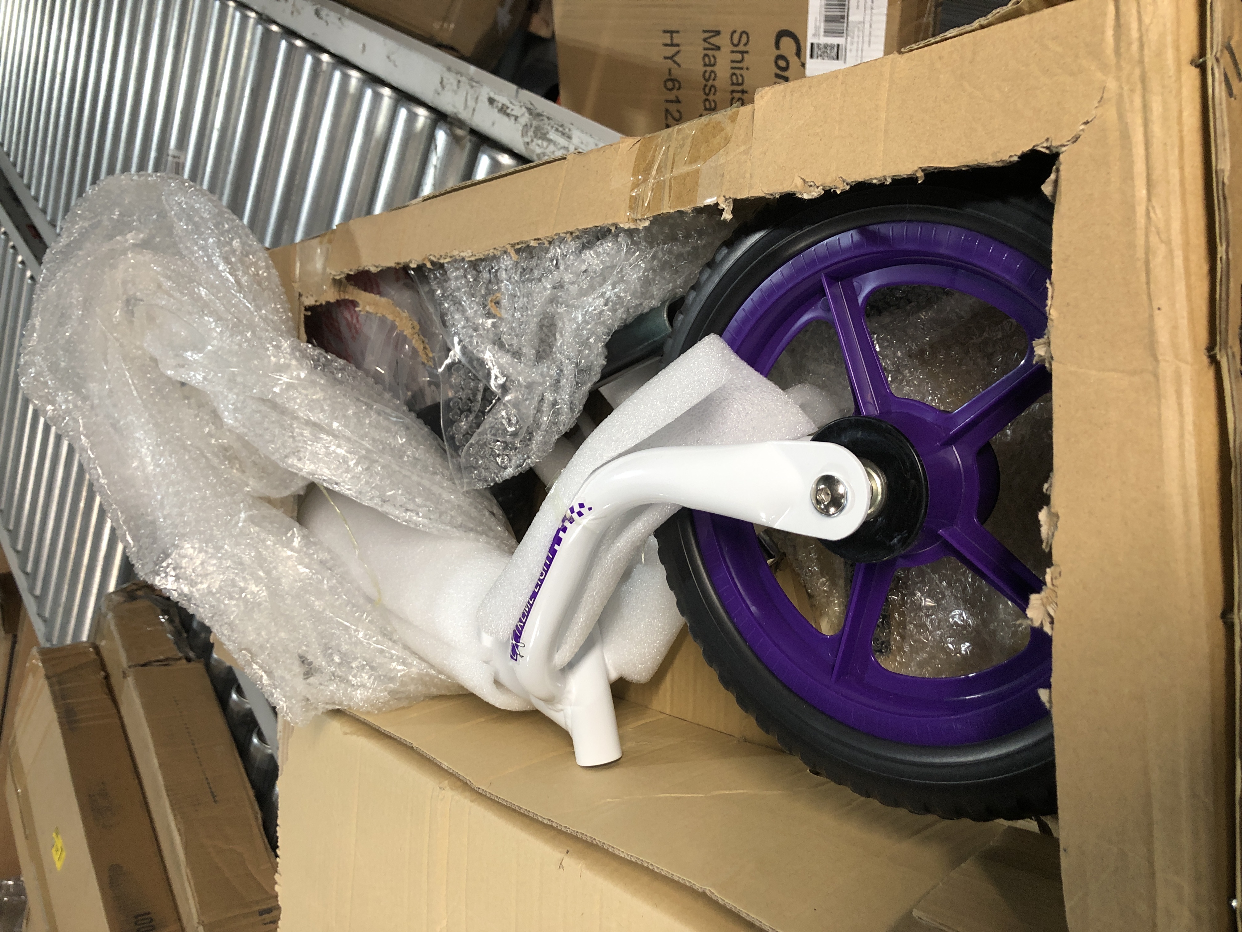 Photo 2 of Bixe: Purple (Lightweight - 4LBS) Aluminum Balance Bike