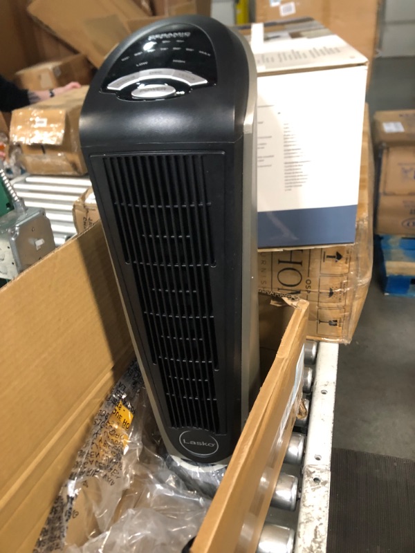 Photo 4 of **MAJOR DAMGE SEE NOTES**
Lasko Oscillating Ceramic Tower Space Heater