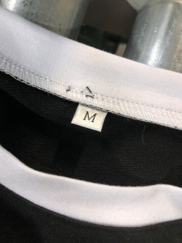 Photo 1 of MEDIUM OUTFIT 