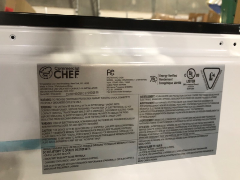 Photo 4 of ***DAMAGED - DENTED - POWERS ON***
Commercial Chef CHMH900B6C 0.9 Cubic Foot Countertop Microwave, Compact, Rotary Control, Black
