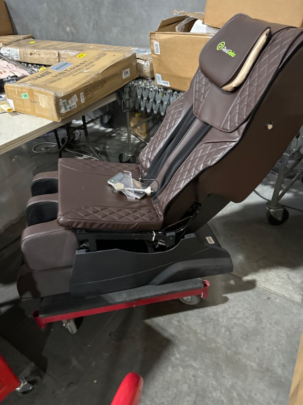 Photo 3 of **NON-REFUNDABLE*FOR PARTS ONLY*SEE NOTES*NON-FUNCITONAL
Real Relax 2024 Massage Chair of Dual-core S Track, Full Body Massage of Zero Gravity with APP Control, Brown