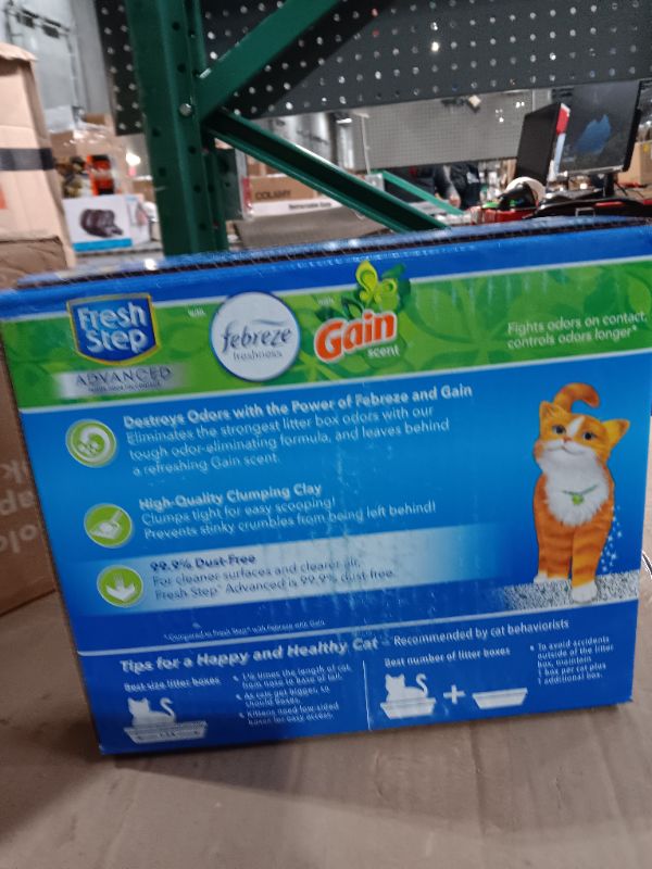 Photo 2 of Fresh Step Advanced Refreshing Gain Scented Clumping Clay Cat Litter, 18.5-lb box,