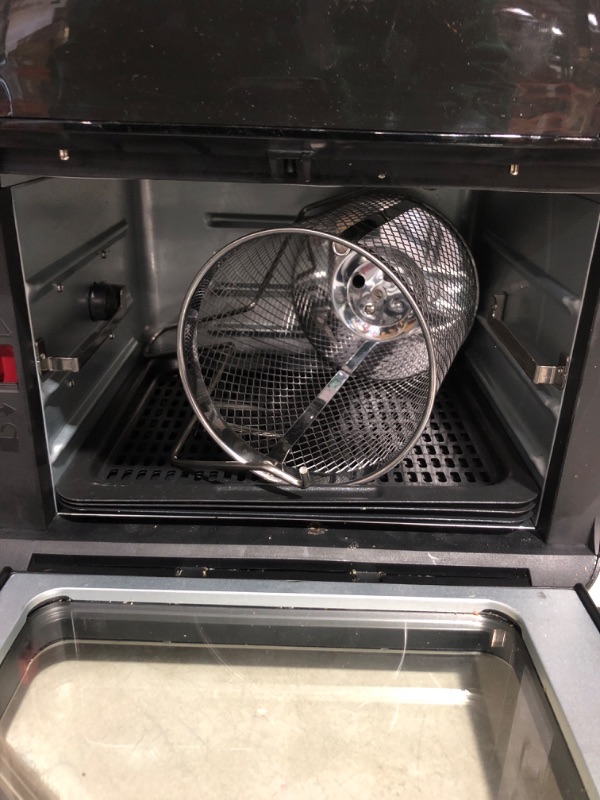 Photo 3 of * see images * used * 
Instant Vortex Plus Air Fryer Oven 7 in 1 with Rotisserie, with 6-Piece Pyrex Littles Cookware