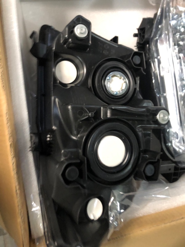 Photo 2 of **SEE NOTES/DAMAGED**
AUTOSAVER88 Headlight Assembly Compatible with 2007-2013 Tundra /2008-2017 Sequoia 