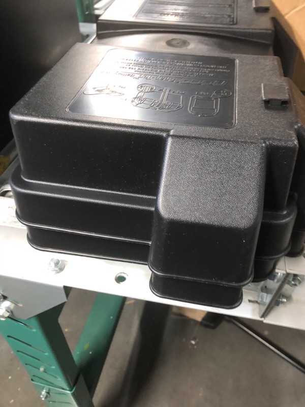 Photo 5 of NOCO Snap-Top HM327BKS Battery Box, 