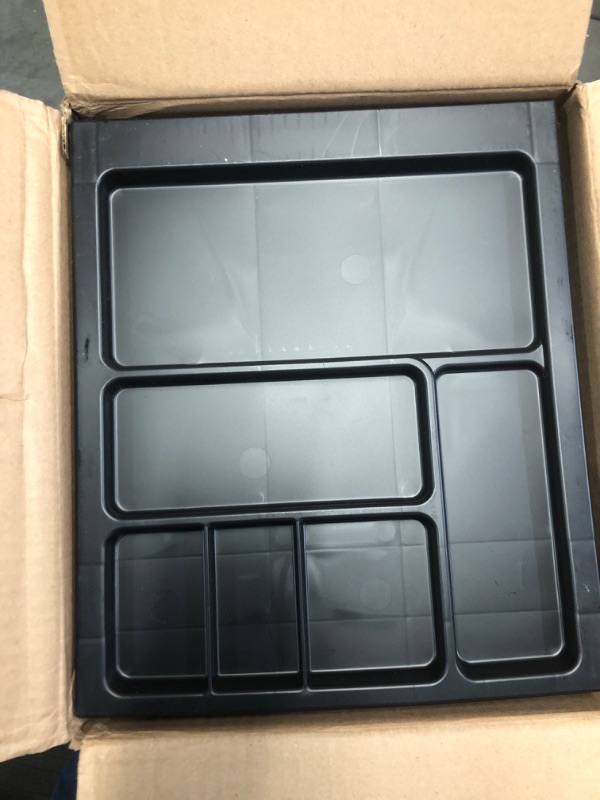 Photo 6 of ** SEE PICTURES BROKEN PLASTIC ORGANIZER*** Craft Plastic Organizers and Storage