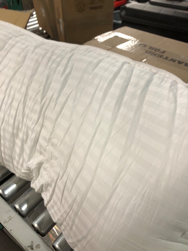 Photo 2 of * SEE NOTES * Bed Pillows for Sleeping 2PK Queen and 2PK King (White) by Utopia Bedding