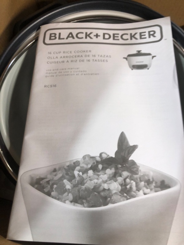 Photo 3 of BLACK+DECKER 16-Cup Cooked/8-Cup Uncooked Rice Cooker and Food Steamer White