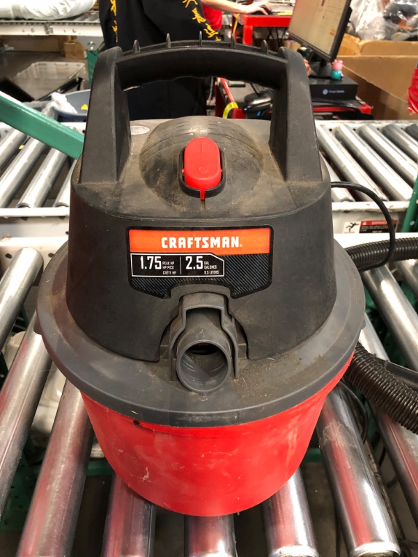 Photo 2 of **PARTS ONLY**
CRAFTSMAN CMXEVBE17250 2.5 Gallon 1.75 Peak HP Wet/Dry Vac, Portable Shop Vacuum 