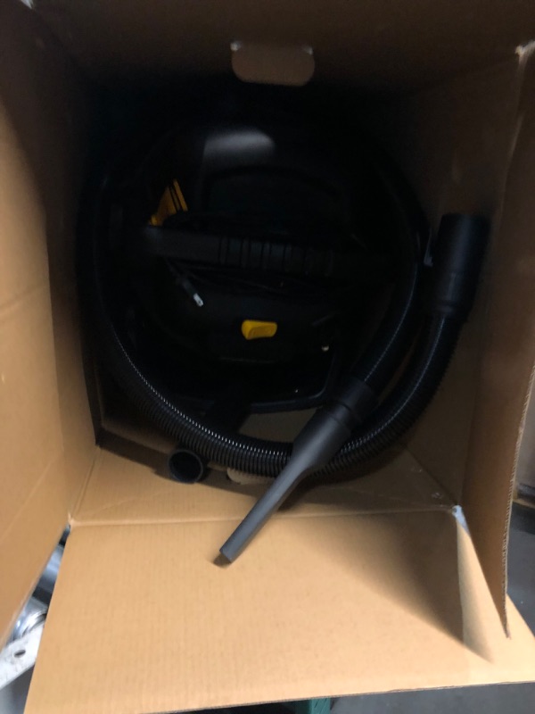 Photo 6 of **POWERS ON** **USED** **SEE NOTES** DEWALT 9 Gallon 34L Shop Vacuum -Yellow