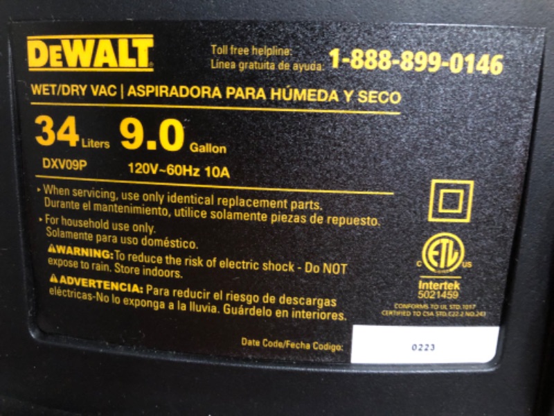 Photo 8 of **POWERS ON** **USED** **SEE NOTES** DEWALT 9 Gallon 34L Shop Vacuum -Yellow