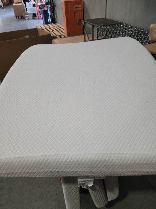 Photo 2 of **SEE NOTES**
Twin Size Mattress,6 Inch Base Foam Mattress in a Box,Medium-Firm,Pressure Relief&Temperature Regulation,CertiPUR-US Certified,Fiberglass Free?White
