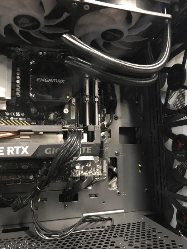 Photo 1 of Skytech Shadow Gaming PC Desktop 

UNABLE TO TEST/MISSING POWER CORD 