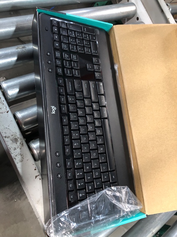 Photo 3 of Logitech MK540 Wireless Keyboard Mouse Combo 1 Pack