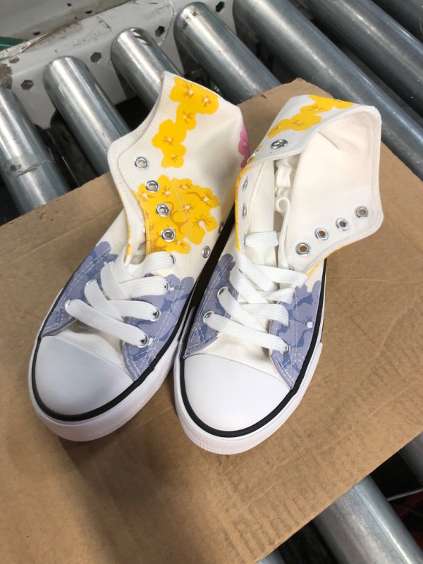 Photo 1 of * women's 5 * 
Canvas Shoes for Women High Top Canvas Sneakers Teens Girls Flowers Size 5