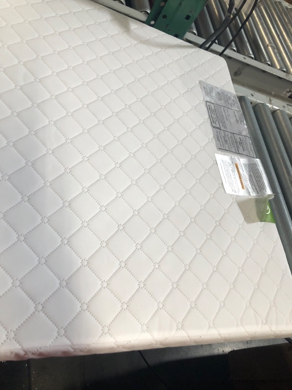 Photo 5 of *used*
Dream On Me Holly 3” Fiber Portable, Greenguard Gold Certified, Waterproof Vinyl Cover, Lightweight Mini Crib Mattress, White