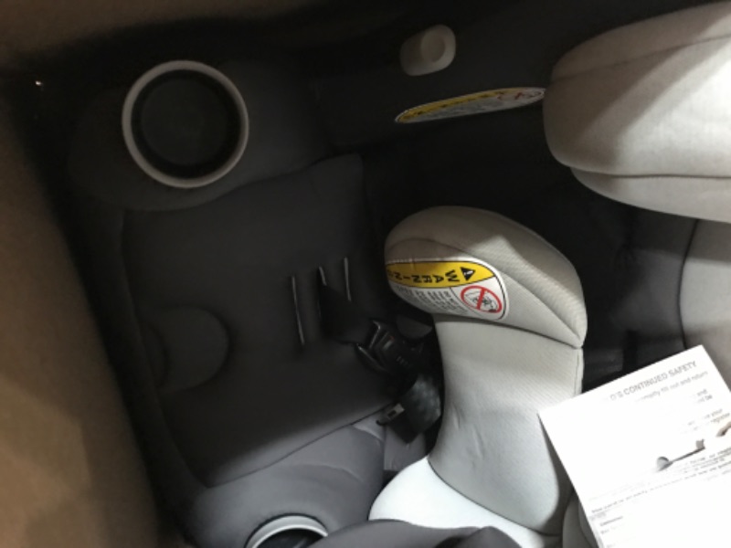 Photo 3 of *used*
Maxi-Cosi Pria All-in-One Convertible Car Seat, rear-facing, from 4-40 pounds; forward-facing to 65 pounds; and up to 100 pounds in booster mode