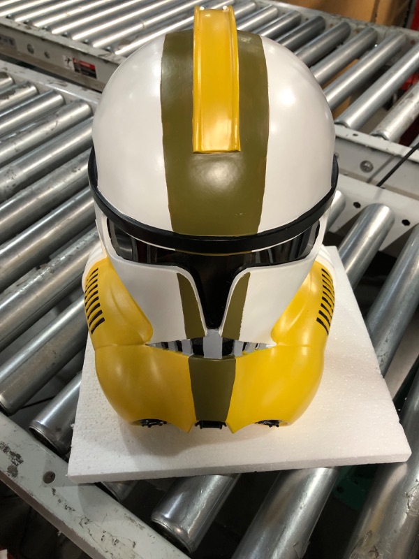 Photo 1 of **DAMAGED** Commander Bly CC-5052 Helmet