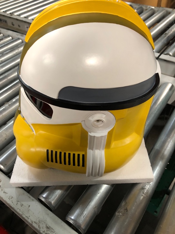 Photo 1 of **DAMAGED** Commander Bly CC-5052 Helmet