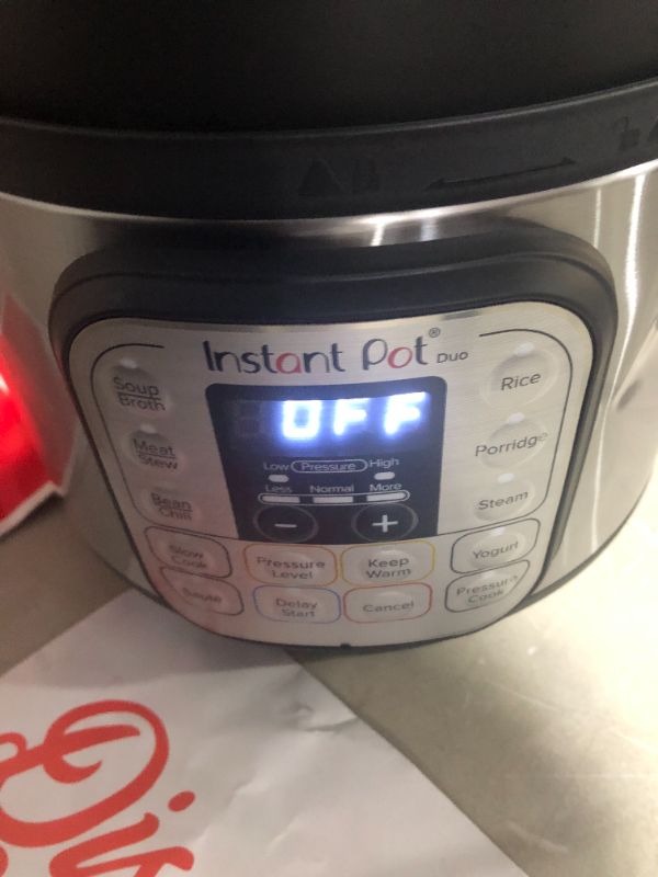 Photo 6 of ***DENTED - POWERS ON - SEE PICTURES***
Instant Pot Duo Mini 3-Quart Multi-Use Pressure Cooker