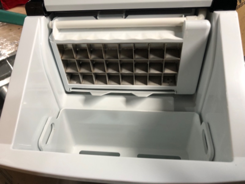 Photo 6 of **USED** Newair Silver Counter Top Ice Maker 40 Ib 