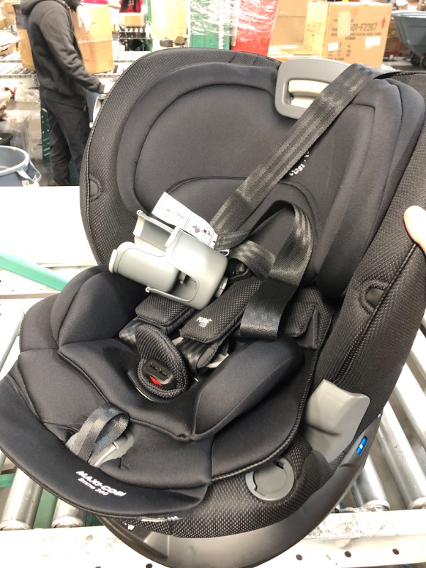 Photo 7 of (READ NOTES) Maxi-Cosi Emme 360 Rotating All-in-One Convertible Car Seat, Midnight Black