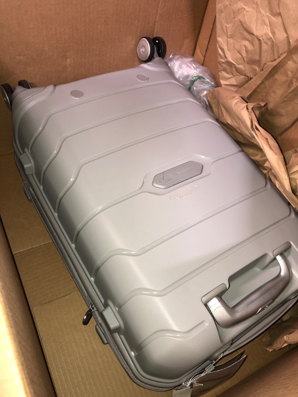 Photo 3 of (READ NOTES) Samsonite Omni 2 Hardside Expandable Luggage with Spinner Wheels, Carry-On 20-Inch, Artic Silver Carry-On 20-Inch Artic Silver