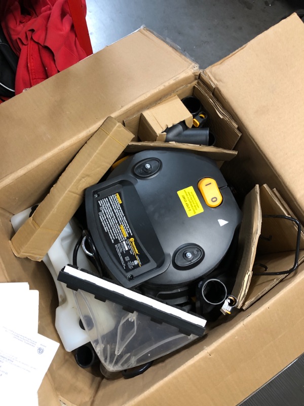 Photo 2 of [FOR PARTS] Vacmaster VK809PWR 0201 8 Gallon 5.5 Peak  Vacuum Cleaner 8 Gallon 