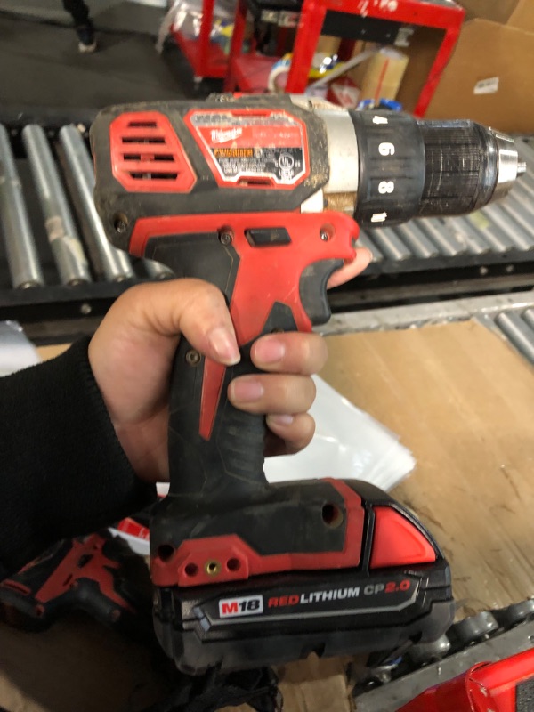 Photo 2 of Milwaukee 2691-22 18-Volt Compact Drill and Impact Driver Combo Kit