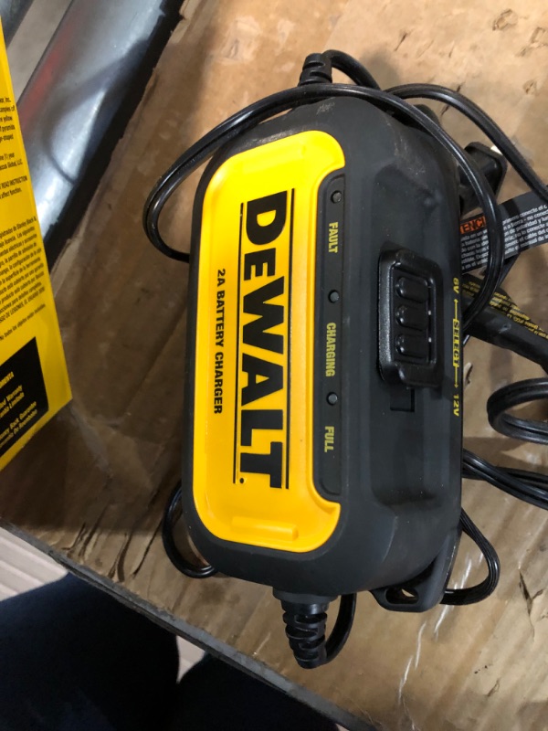 Photo 2 of * sold for parts/repair * 
DEWALT DXAEC2 DXAEC2 Professional 2-Amp Automotive Battery Charger and Maintainer