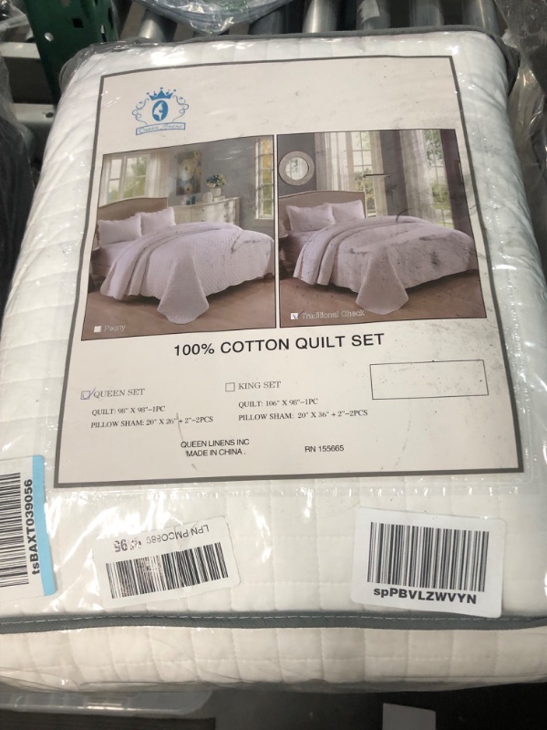 Photo 2 of  *STOCK IMG AS REF* Queen Quilt Set WHITE TRADITIONAL CHECK 