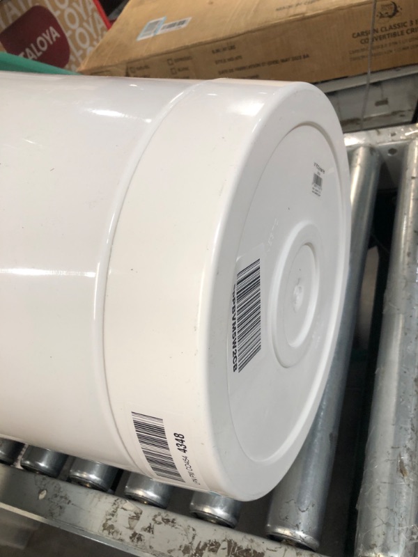 Photo 1 of * used * not in packaging *
 Cylinder Pot, Glossy White, 14-Inch (10142)