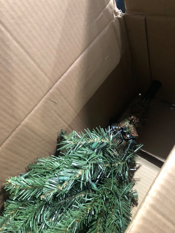 Photo 5 of *PARTS ONLY DOES NOT FULLY FUNCTION SEE NOTES*
Puleo International 4.5 Foot Pre-Lit Aspen Fir Artificial Christmas Tree 