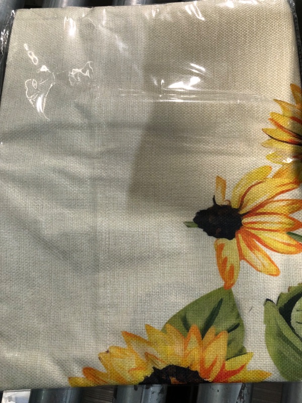Photo 1 of ***NON REFUNDABLE***
MISC BUNDLE OF ITEMS