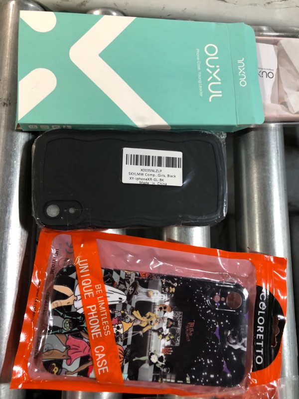 Photo 3 of **SEE PICS** IPHONE X,XS,XR,MAX MISC BUNDLE