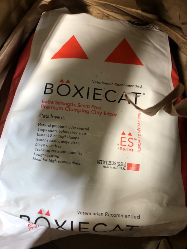 Photo 2 of **NEW** BoxiePro Premium Clumping Cat Litter-