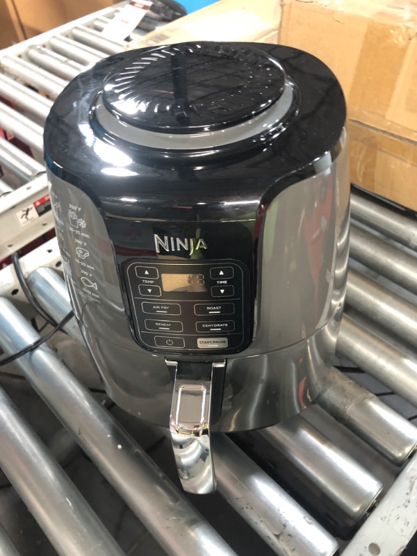 Photo 1 of **TURNS ON(UNABLE TO FULLY TEST)** Ninja AF101 Air Fryer that Crisps, Black/Grey 4 Quarts