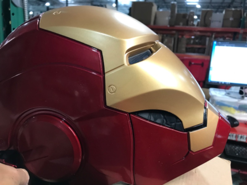 Photo 4 of Avengers Marvel Legends Iron Man Electronic Helmet - Multicolor Characters