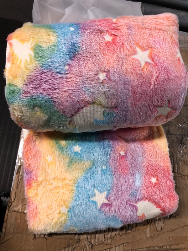 Photo 2 of Glow in The Dark Blanket - Rainbow" Soft Star Unicorn 