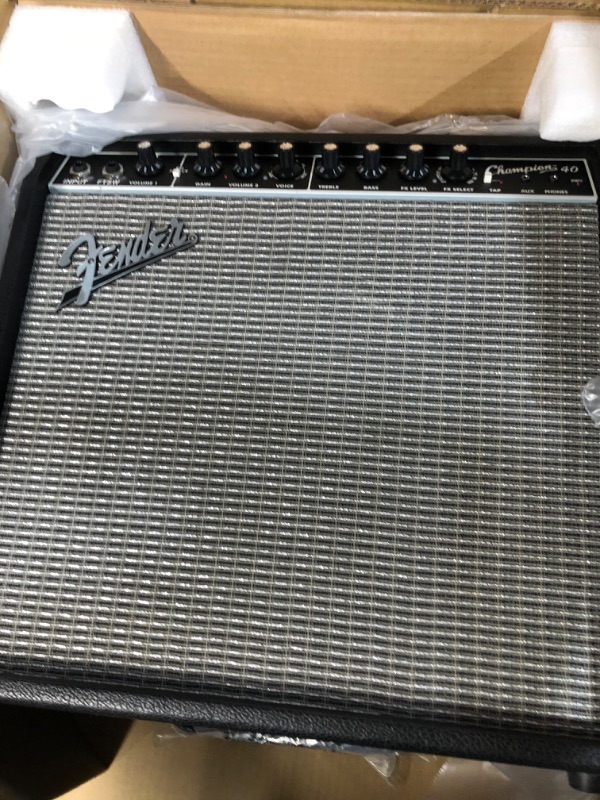 Photo 3 of Fender Champion 40 Guitar Amplifier Guitar Amplifier 40 Watt