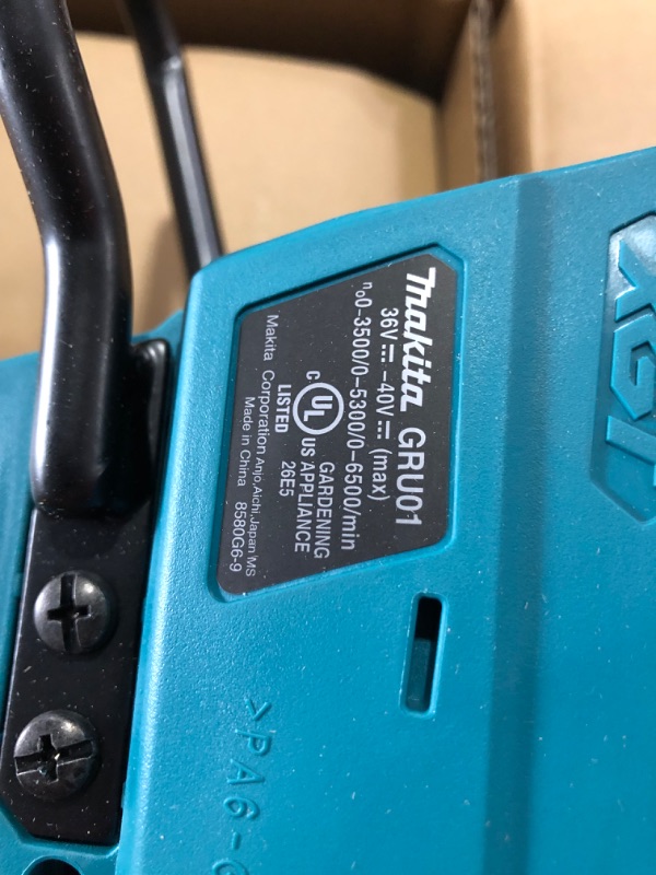 Photo 6 of ***UNABLE TO TEST***
Makita GRU01M1 40V max XGT® Brushless Cordless 15" String Trimmer Kit (4.0Ah) Teal